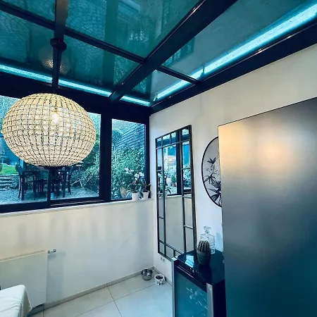 Charming With And Nature Views Сasa de vacaciones