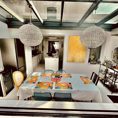 Сasa de vacaciones Charming With And Nature Views