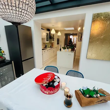 Charming With And Nature Views Сasa de vacaciones *