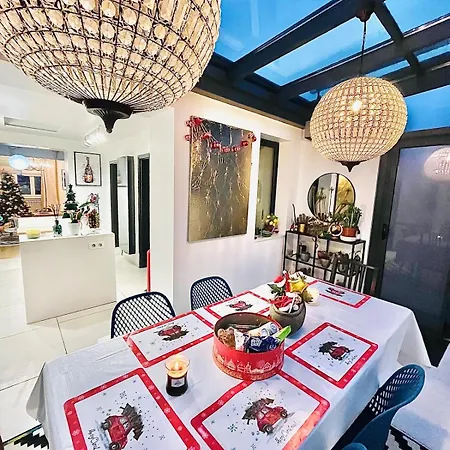 Сasa de vacaciones Charming With And Nature Views