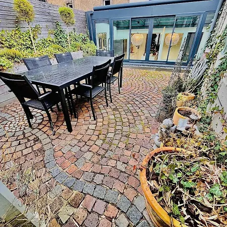 Charming With And Nature Views Сasa de vacaciones *