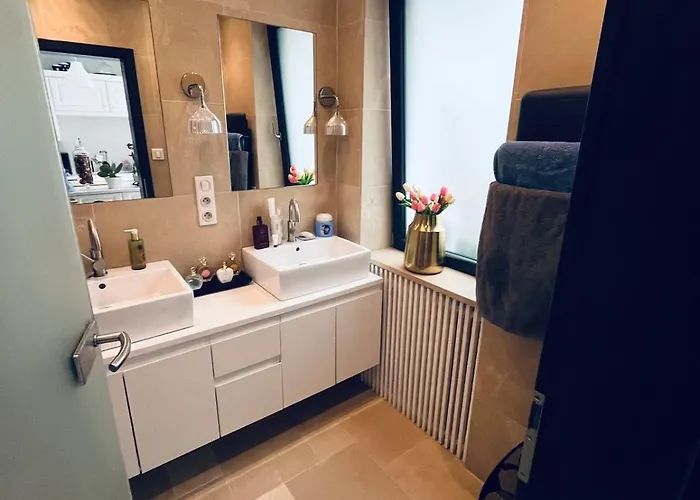 Дом отдыха Charming With And Nature Views