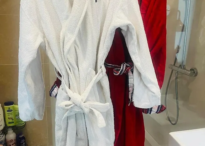 Charming With And Nature Views *