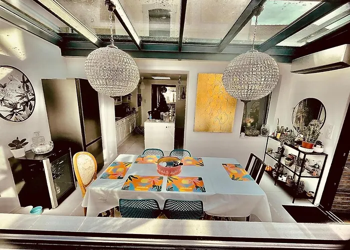 Дом отдыха Charming With And Nature Views