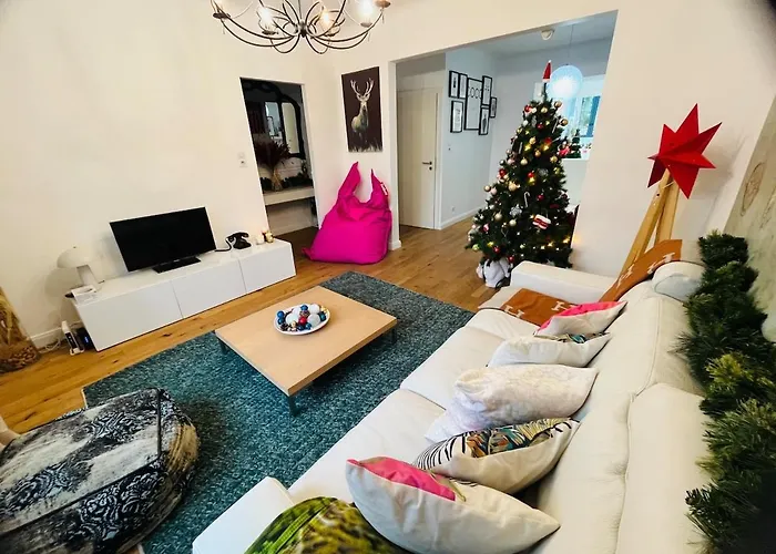 Charming With And Nature Views Дом отдыха *