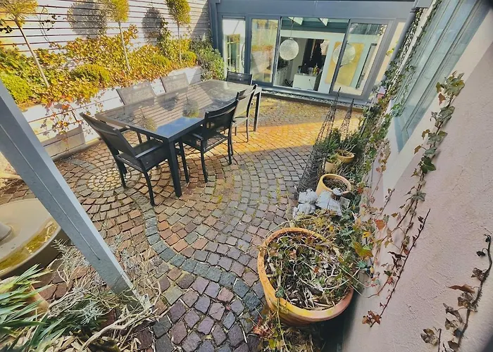 Charming With And Nature Views Дом отдыха