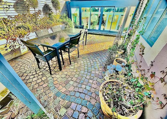 Дом отдыха Charming With And Nature Views