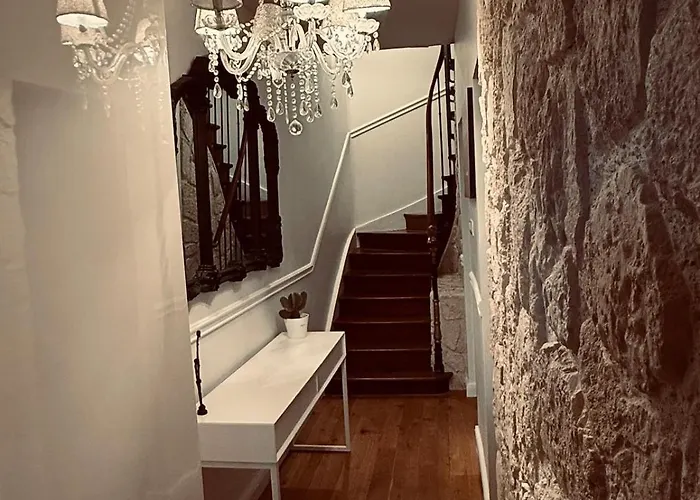 Charming With And Nature Views *