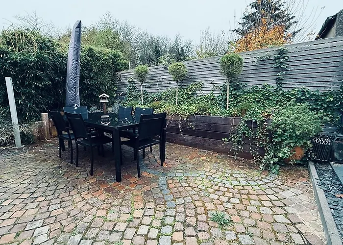 Charming With And Nature Views Дом отдыха *